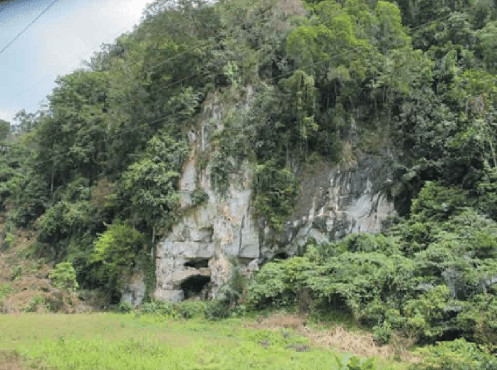 Gua-Andomo-viewed-from-the-south
